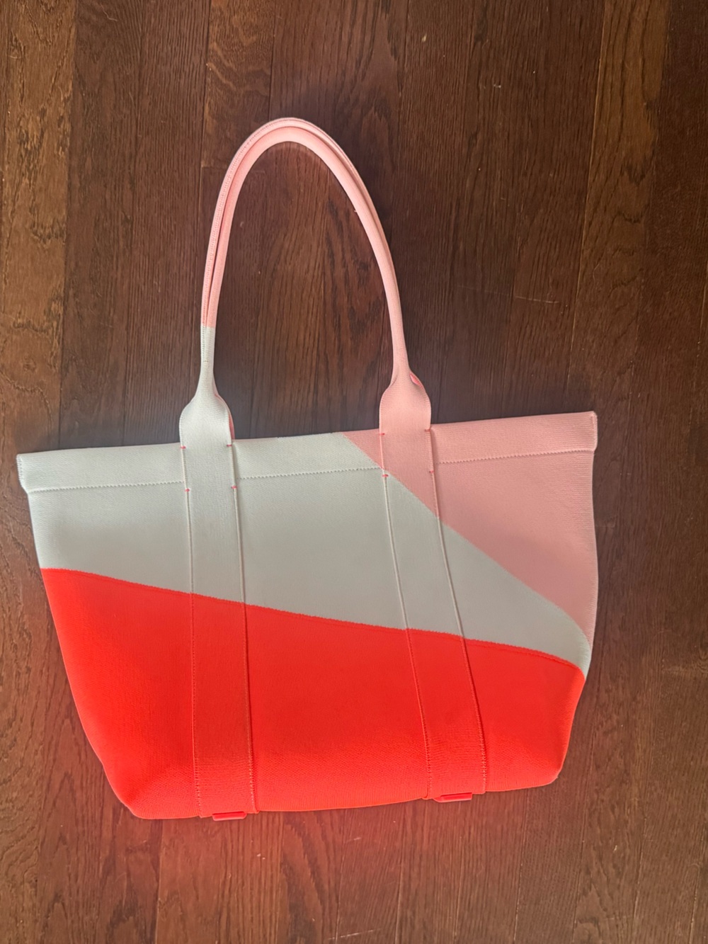 MINT Rothys Essential Tote Rare pink prism bag 💕 - Picture 2 of 5
